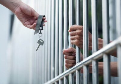 -بلاعوض-برای-آزادی-زندانیان-نیازمند